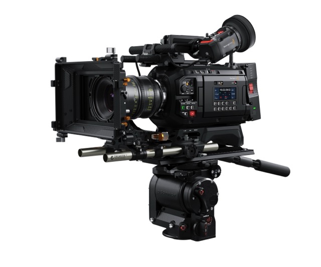 Blackmagic-URSA-Cine-12K-LF-Left-Angle normaal